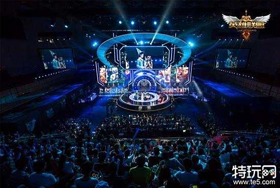 不时响起雷 不时响起雷