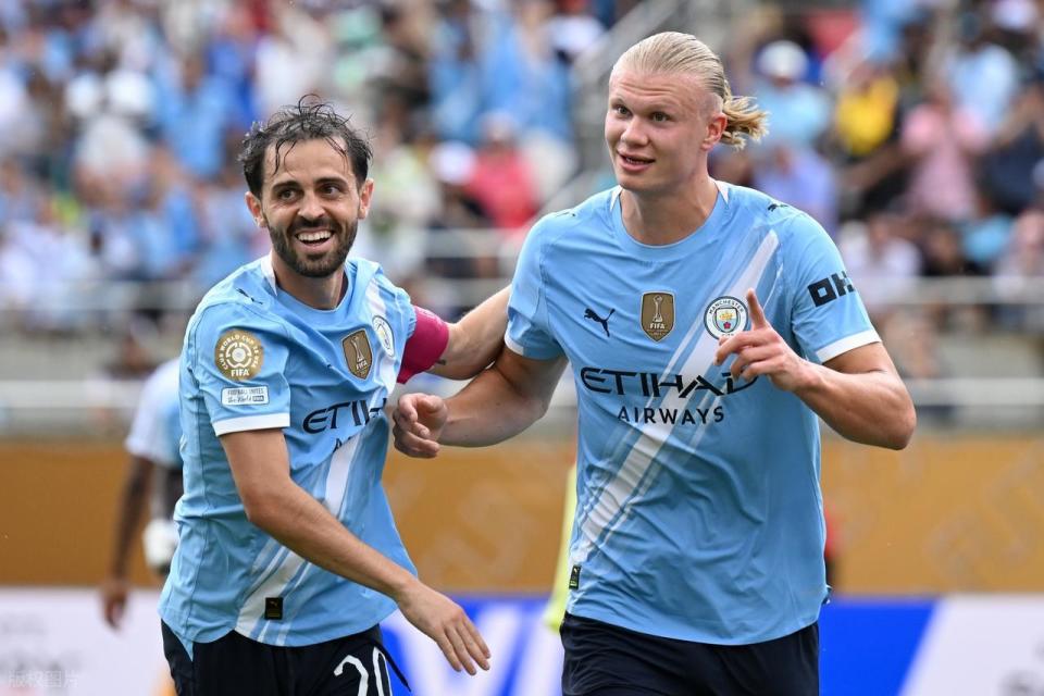 在向所有人 在向所有人